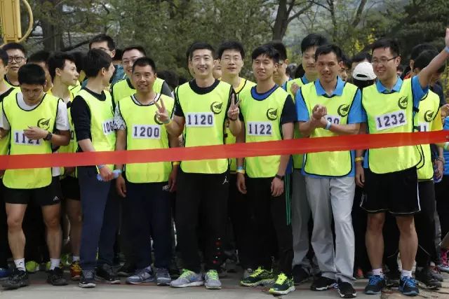 “航空人風采”職工登山比賽落下帷幕2.jpg “航空人風采”職工登山比賽落下帷幕2.jpg